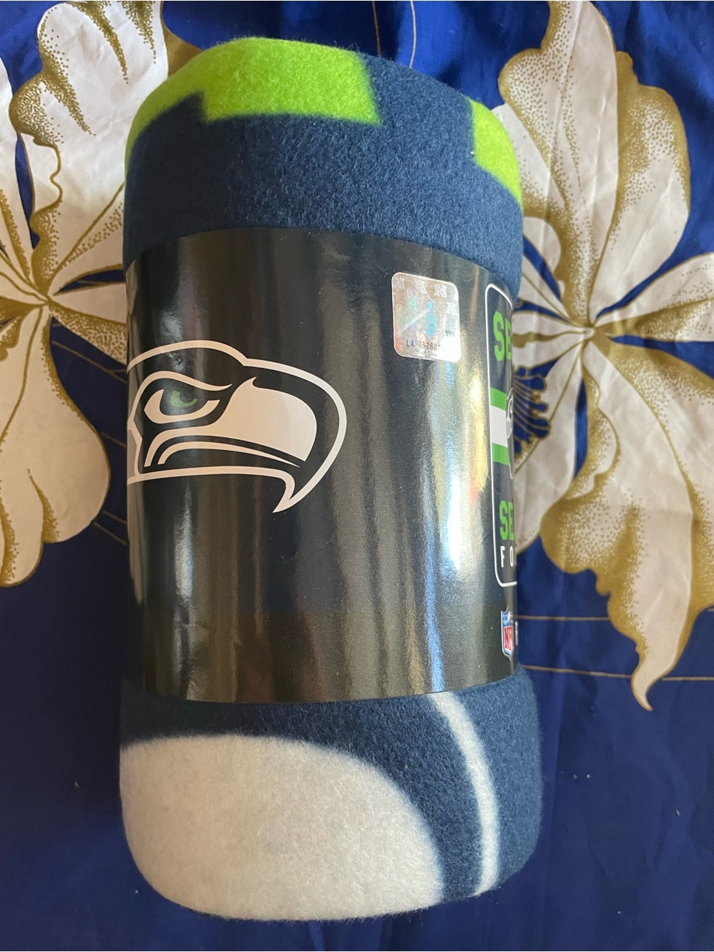 NFL Seattle Seahawks Football Throw 50 x 60in NEW #0086